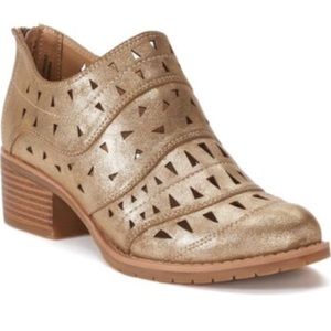 ✨✨Sonoma Gold ankle booties!